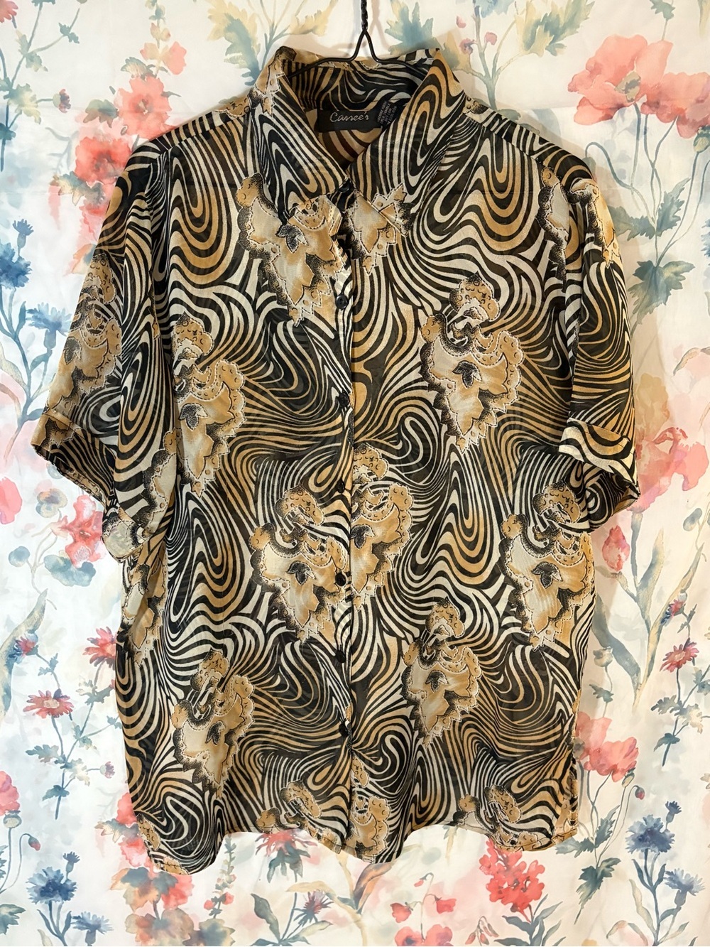 Vintage Casual Button-Down Shirt in Black and Tan